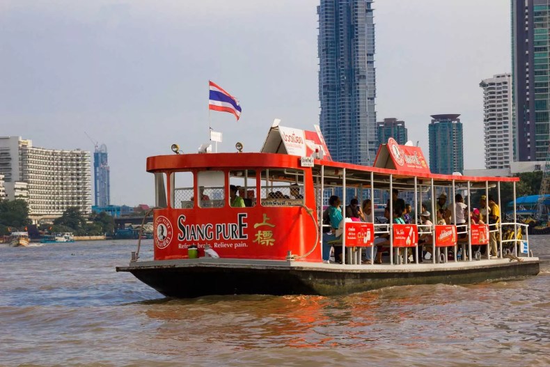 getting around chao phraya river bangkok